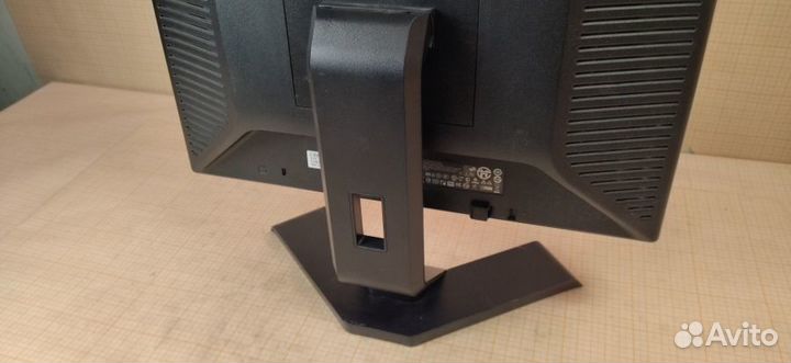 Монитор б/у 17