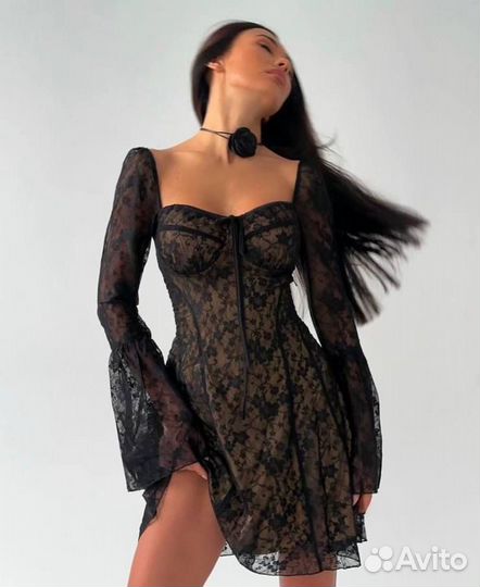 Легкое полупрозрачное платье