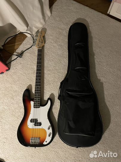 Бас гитара Rocket