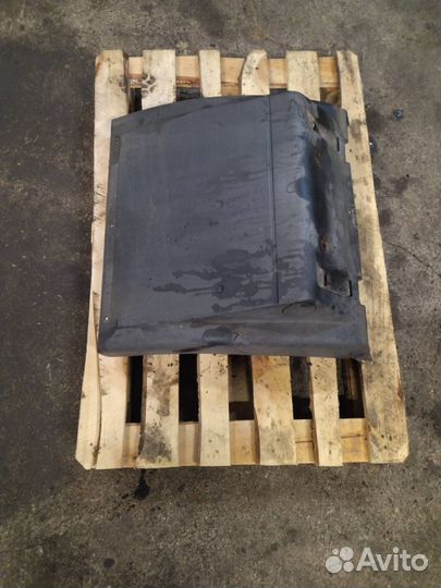 Подкрылок MAN TGX 2008 81664106599