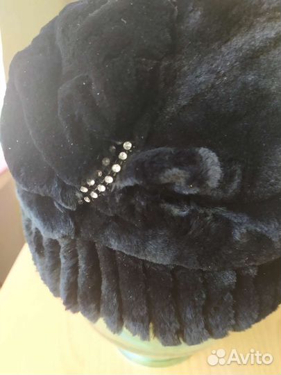 Шапка- берет женская