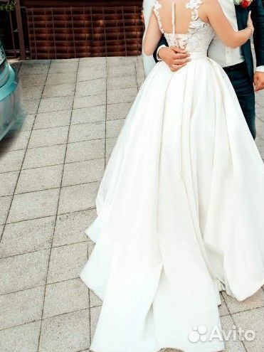 Свадебное платье 44 46 бу