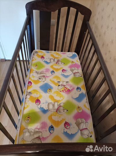 Продам кроватку детскую