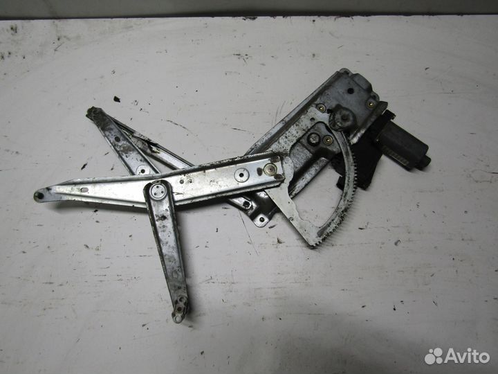 Стеклоподъемник электрический передней двери Прав