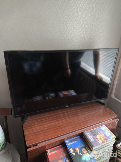 Телевизор на запчасти Samsung