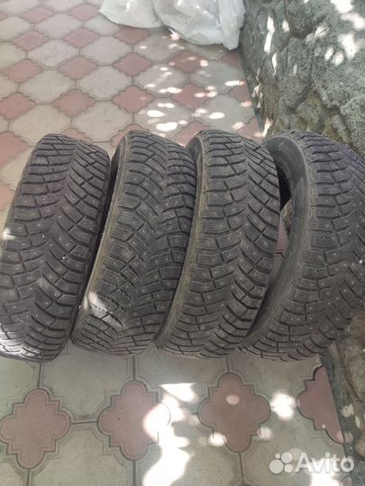 Michelin X-Ice North 4 185/65 R15