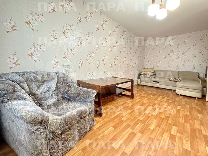 2-к. квартира, 50 м², 1/12 эт.