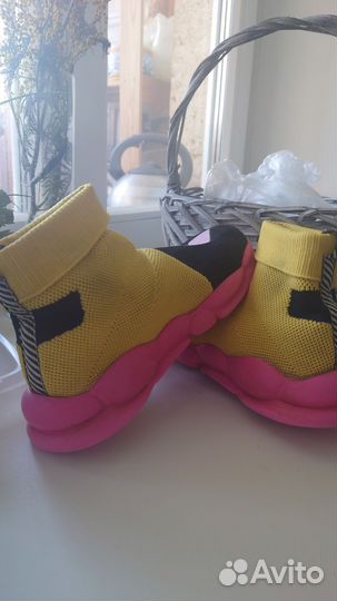 Кроссовки-носки для девочки, слипоны