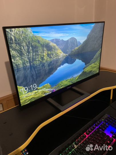 Монитор philips 27