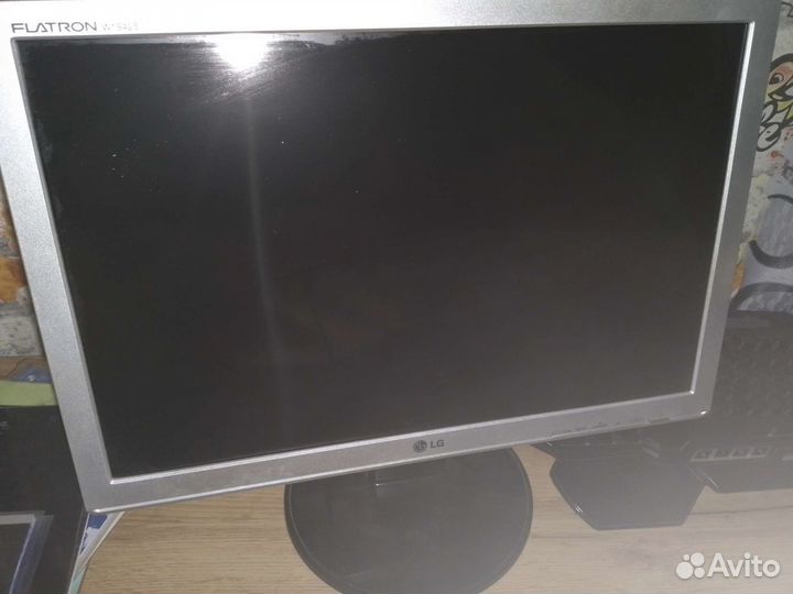 Монитор LG flatron w1942s