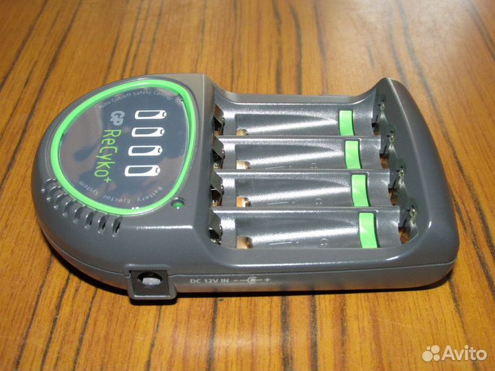 Зарядное устройство GP