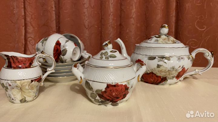 Чайный сервиз новый + чайник с нюансом на крышке