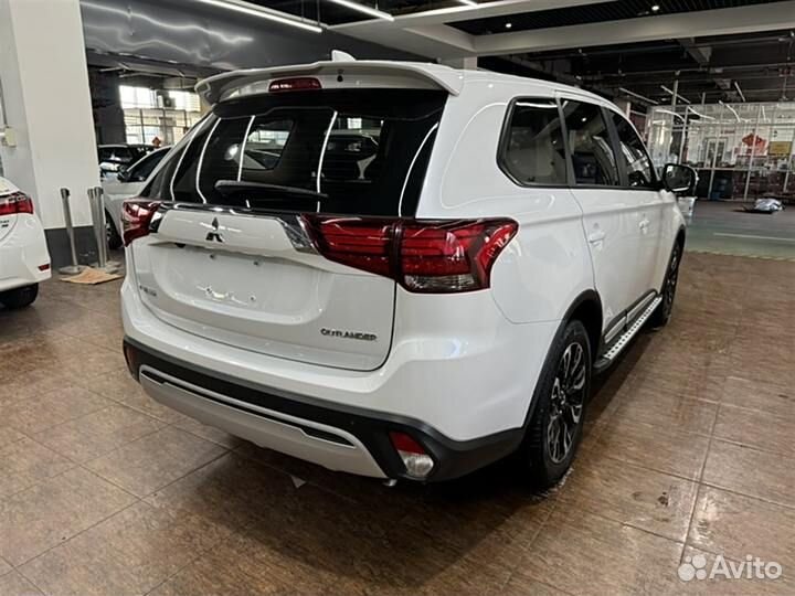 Mitsubishi Outlander 2.4 CVT, 2020, 35 000 км