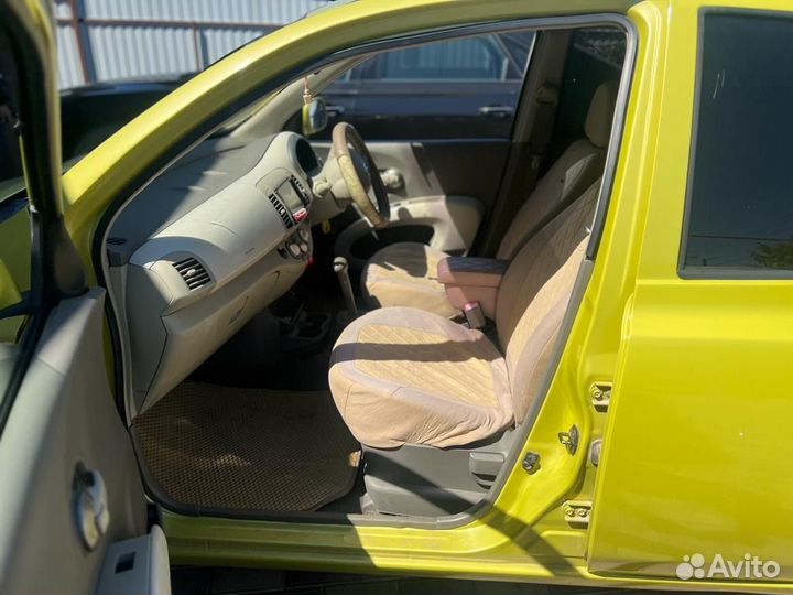 Nissan March, 2004