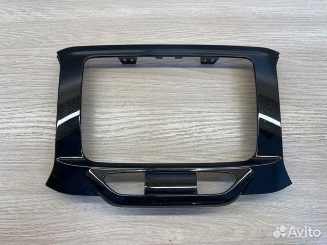 Рамка магнитолы LADA X-Ray