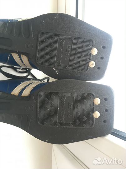 Лыжные ботинки