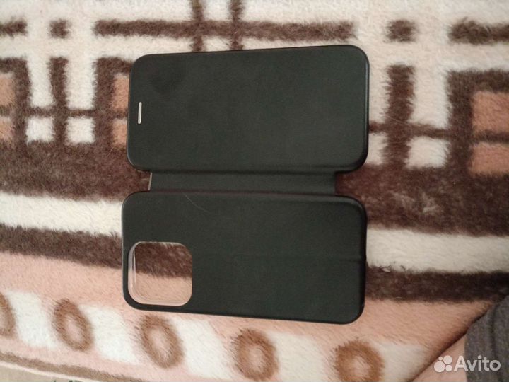 Чехол на iPhone 14 про