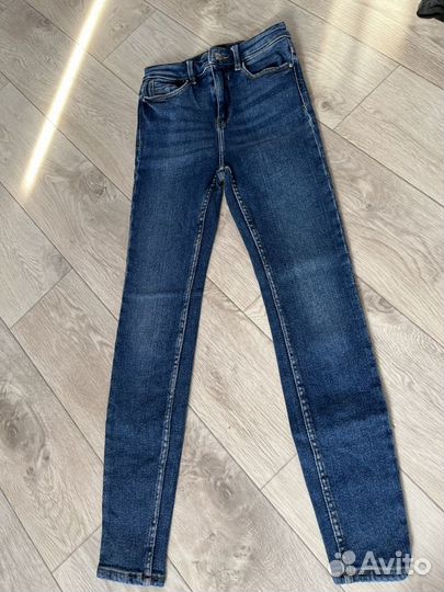 Женские джинсы 42 размер
