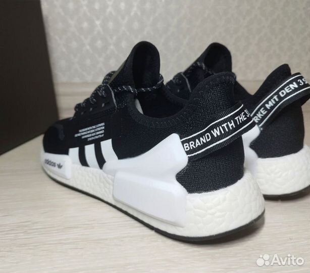 Кроссовки Adidas NMD