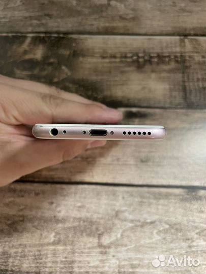 iPhone 6S, 64 ГБ