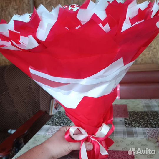 Сладкие букеты из конфет