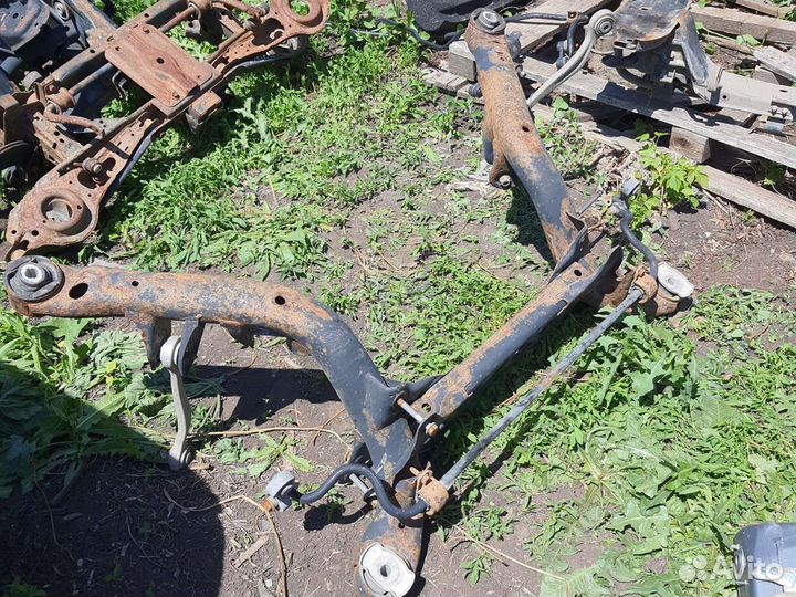 Подрамник задний audi a4 b8