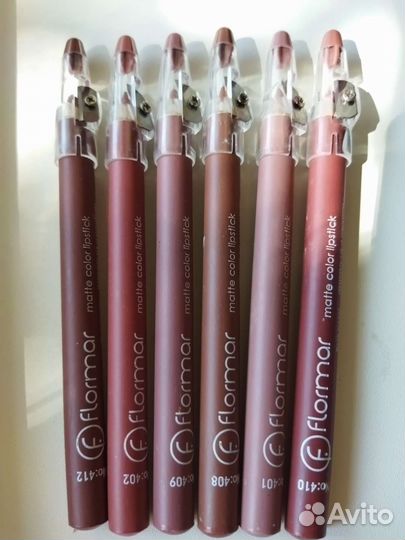 Карандаши для губ с точилкой новые