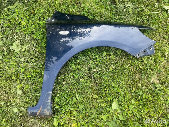 Крыло правое toyota corolla e150 дорест