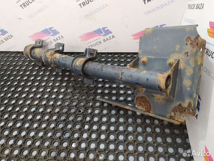 41270064 Кронштейн подножки левый Iveco Stralis