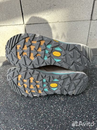 Треккинговые ботинки Teva grandview GTX