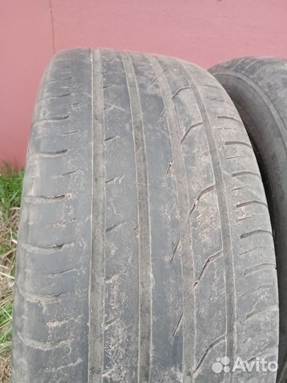 Continental ContiPremiumContact 2 215/55 R17 94