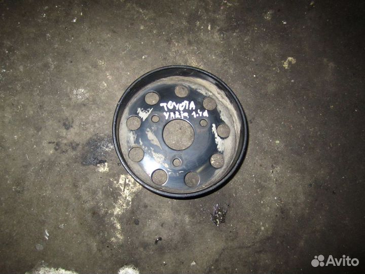 Шкив помпы toyota yaris verso 1.4nd