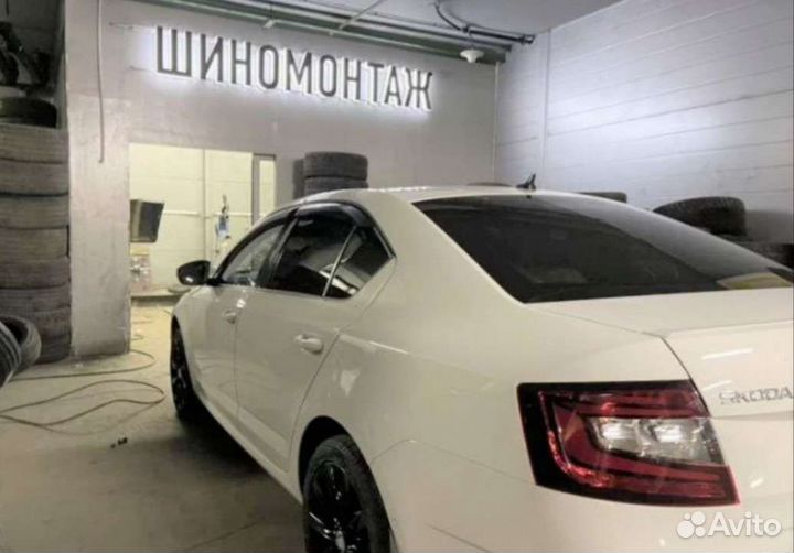 Triangle PL02 245/45 R20 103