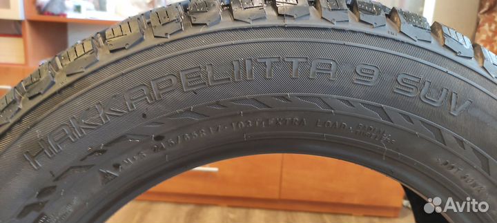 Nokian Tyres Hakkapeliitta 9 SUV 215/65 R17 103T
