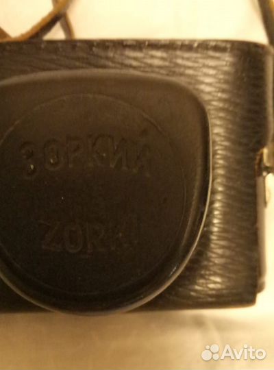 Плёночный фотоаппарат Зенит-Е и Зоркий-4к
