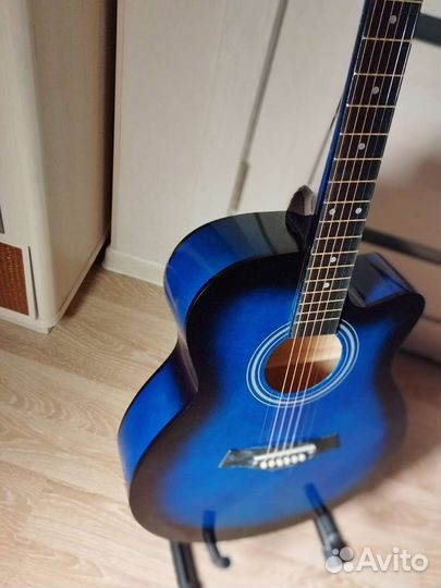 Гитара новая