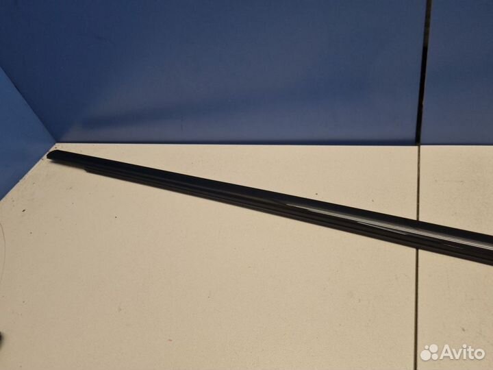 Молдинг стекла передней левой двери BMW X6 F16 201