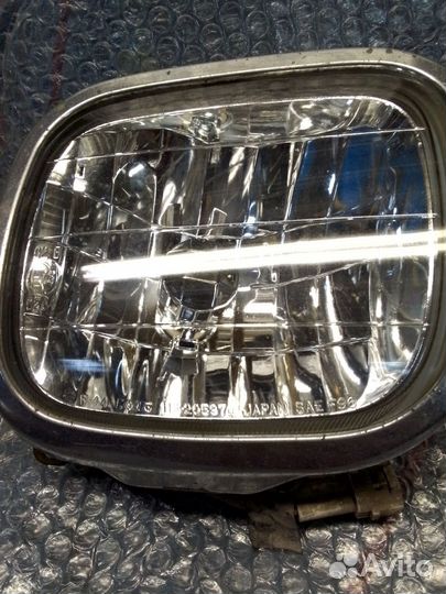 Правая Противотуманная фара forester sf5
