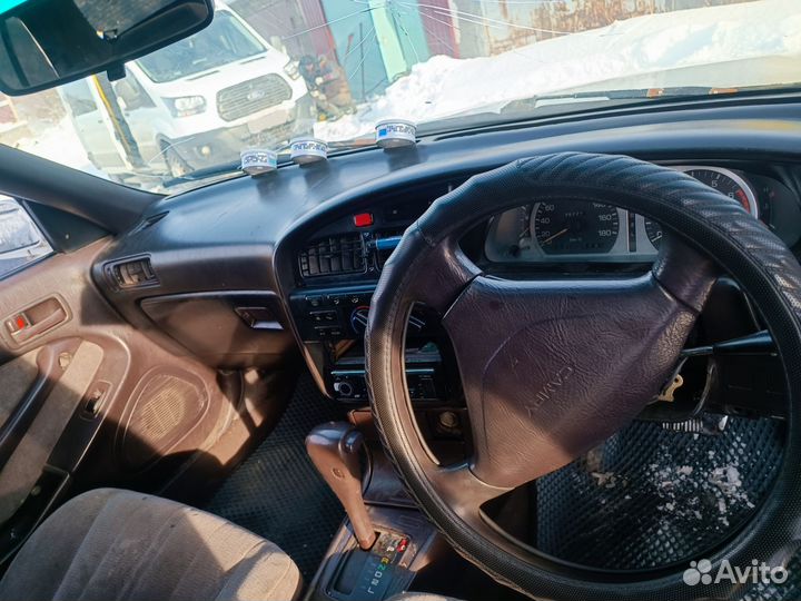 Toyota Camry 1.8 AT, 1993, 280 000 км