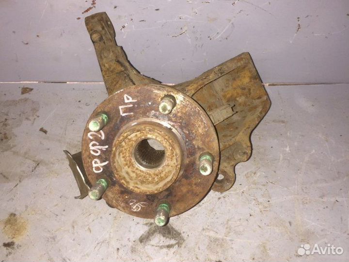 Кулак поворотный передний правый Ford Focus 2 DA