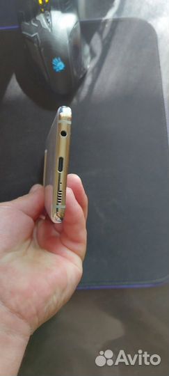 Samsung Galaxy S10, 8/128 ГБ
