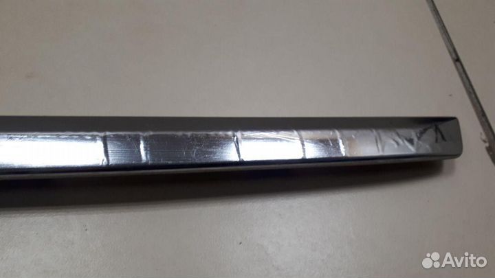 Накладка на решетку радиатора Mitsubishi Outlander