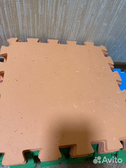 Детский коврик из пазлов