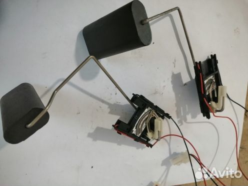 Датчик уровня топлива Опель Астра Н