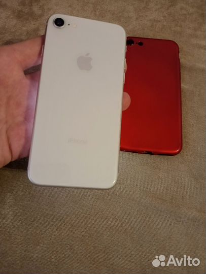 Телефон iPhone 8 64 gb