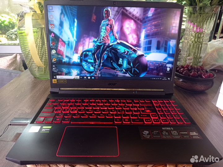 Игровой ноутбук Acer Nitro 5 и Lenovo