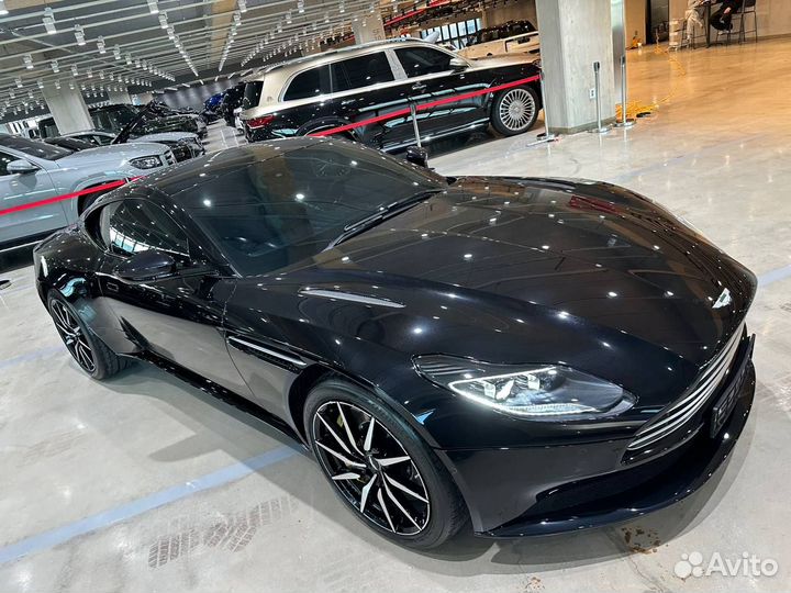 Aston Martin DB11 5.2 AT, 2022, 39 км