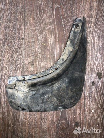 Брызговик задний правый Hyundai Santa Fe SM D4BB