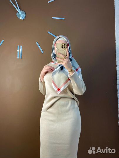 Трикотажный костюм с юбкой