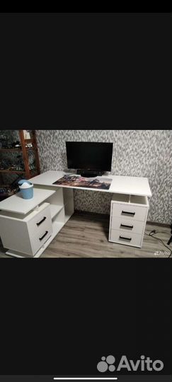 Компьютерный стол новый